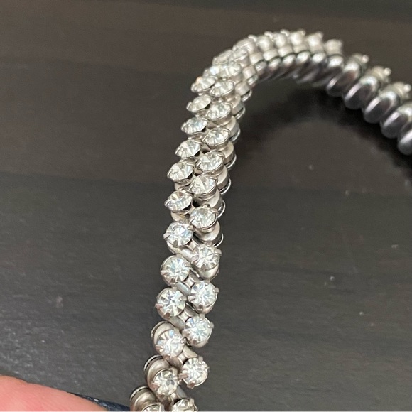Vintage Clear Rhinestones Silver-tone Expandable Choker Necklace - Picture 9 of 16